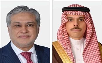 وزيرا خارجية السعودية وباكستان يبحثان هاتفيًا تطورات الأوضاع في المنطقة