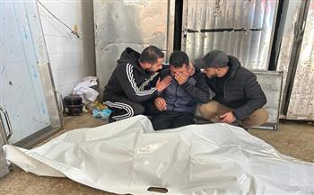 استشهاد وإصابة 9 فلسطينيين إثر قصف إسرائيلي على مركبة وسط قطاع غزة