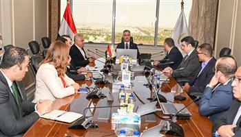 وزير التموين يبحث مع أورانج مصر تنفيذ «كاري أون» لتطوير منافذ الوزارة بالحلول الرقمية