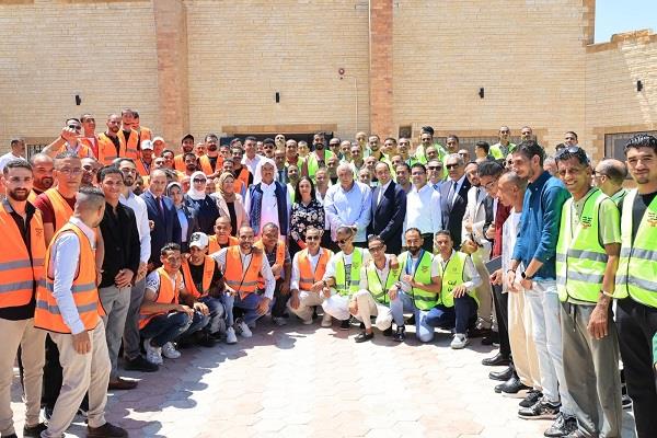 وزيرة التضامن ومحافظ مطروح يشهدان تخريج 100 متعافٍ جديد من بشاير الخير  من مركز العزيمة 