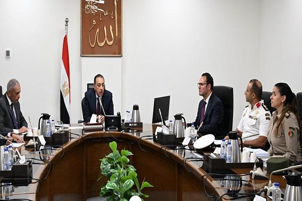 رئيس الوزراء يتابع منظومة التعامل مع ظاهرة الكلاب الضالة
