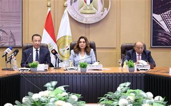 وزيرا الاتصالات ومصر التنمية المحلية  يطلقان خدمة "تراخيص المحال العامة" عبر منصة مصر الرقمية