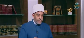 هل يجوز إعطاء الأحفاد ذهبًا هدية؟.. أمين الفتوى يجيب