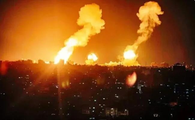 دوي انفجارات شمال صنعاء وسط اليمن