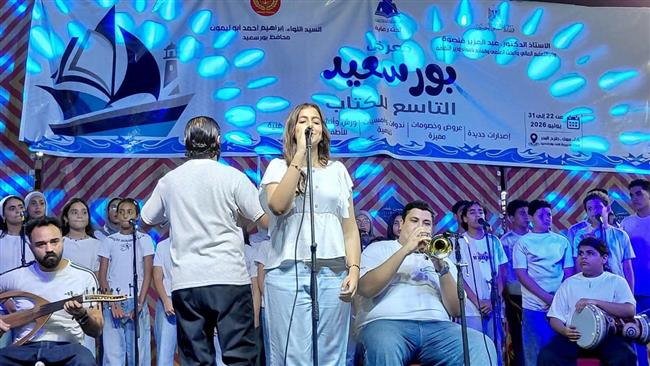 كورال قصر ثقافة بورسعيد يطرب جمهور معرض الكتاب