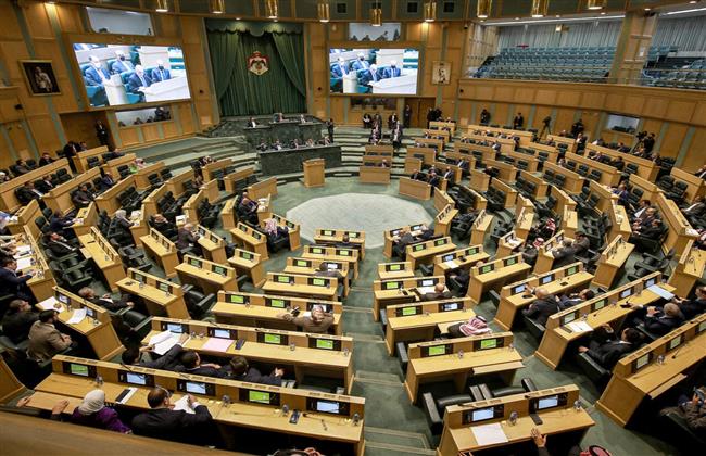 "النواب الأردني" يدعو إلى تحرك دولي لوقف إرهاب المستوطنين بالضفة الغربية والانتهاكات في الأقصى