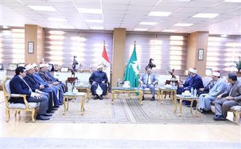 أمين البحوث الإسلامية يلتقي محافظ الشرقية لبحث تعزيز التعاون في نشر الوعي الديني والمجتمعي