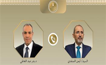 وزير الخارجية يبحث هاتفياً مع نظيره الأردني تطورات الأوضاع بالأراضي الفلسطينية