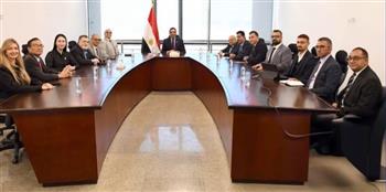 وزير الشباب والرياضة يبحث مع وفد صيني مقترحات تطوير المنشآت الشبابية والرياضية