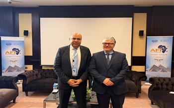  وزير الطيران المدني يبحث مع سكرتير عام منظمة (الإيكاو) خارطة تطوير الطيران المدني في أفريقيا 