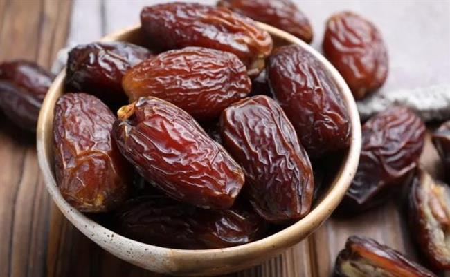 للحصول على أقصى استفادة.. تعرف على أفضل توقيت لتناول التمر