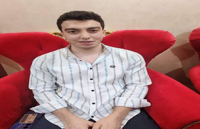 محافظ المنوفية يقدم التهنئة للخامس على الجمهورية بالثانوية العامة شعبة "علمي رياضة"