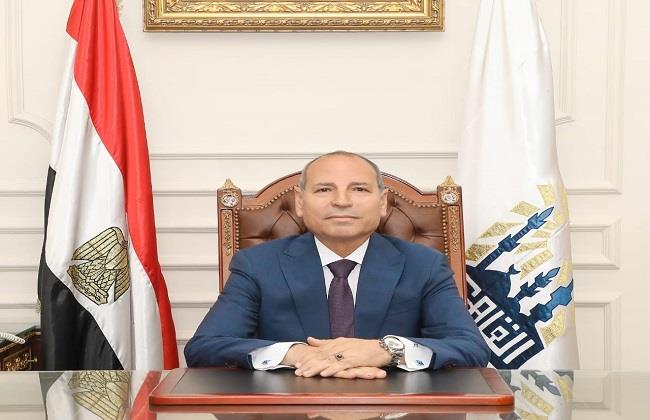 محافظ القاهرة يهنئ أوائل الثانوية العامة من أبناء المحافظة الحاصلين على المراكز الأولى على مستوى الجمهورية