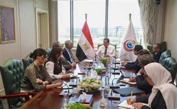وزير الصحة يبحث مع شركتي «تكنويڤ» و«ميدبوت» تفعيل تقنية الروبوت الجراحي بمصر