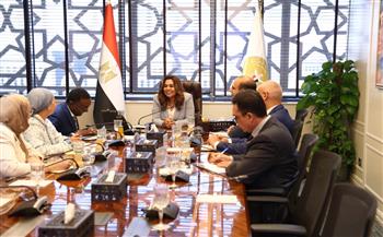 منال عوض: جدول زمني لإنهاء البنية التحتية لمدينة العاشر للمخلفات.. واجتماعات أسبوعية لتسريع التنفيذ