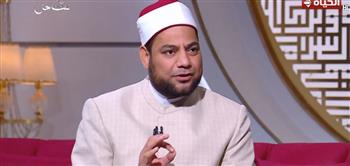 إمام وخطيب مسجد عمرو بن العاص: من كان في "جيبه" مال حرام لن يستجاب له أبدًا