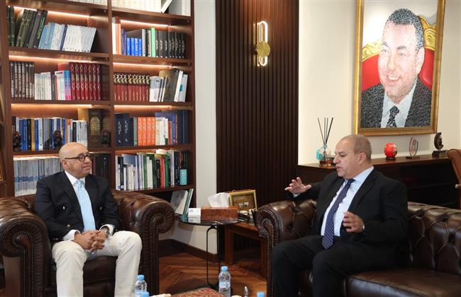 السفير المصري بالمغرب يزور وكالة المغرب العربي للأنباء ويبحث آفاق التعاون الإعلامي