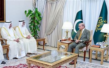 وزير خارجية الكويت يبحث مع رئيس وزراء باكستان تعزيز آفاق التعاون المشترك بين البلدين