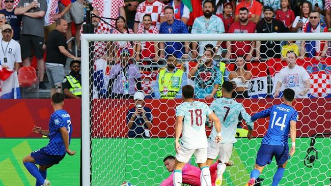 كأس العالم 2026.. حارس كرواتيا ينقذ مرماه أمام البرتغال بعد 15 دقيقة