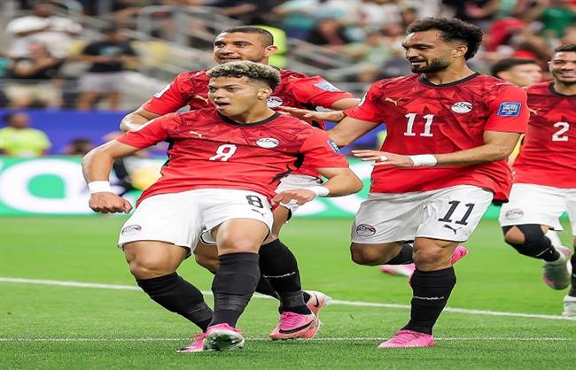 العرب في المونديال.. إمام عاشور يفتتح التسجيل للفراعنة في مرمى أستراليا