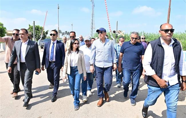 وزير الري ومحافظ البحيرة يتابعان جاهزية المنظومة المائية خلال موسم أقصى الاحتياجات