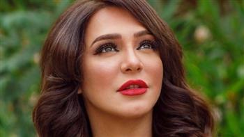 سلاف فواخرجي: نضحك على أوجاعنا لنواصل الحياة.. وحققت حلمًا راودني سنوات 