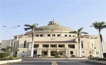 مجلس جامعة القاهرة يوافق على تقديم منح دراسية لأوائل الثانوية العامة ويؤكد مواصلة دعم المتفوقين
