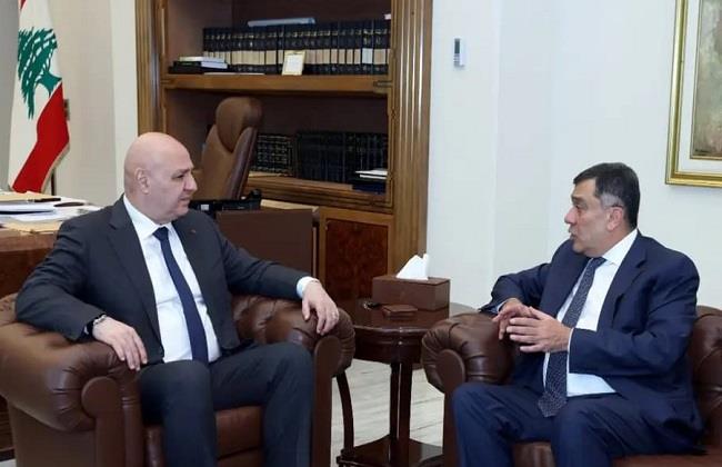 الرئيس اللبناني يبحث مع رئيس "طيران الشرق الأوسط" إعادة تشغيل خط بيروت - نيويورك