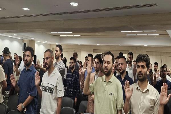 سفارة فلسطين تسلّم 221 من خريجي الطب وطب الأسنان من أبناء غزة في مصر شهادات مزاولة المهنة