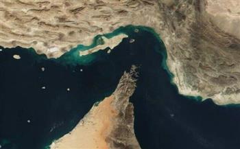 مسؤول سابق بالناتو: لا يوجد حل سلمي أو دبلوماسي لأزمة مضيق هرمز