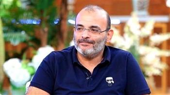 أيمن بهجت قمر يعتذر عن ظهور نجله الإعلامي بعد نجاح «سلام كبير»