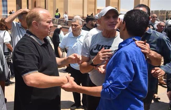 شوقي غريب يشارك في تشييع جثمان الدهشوري حرب  