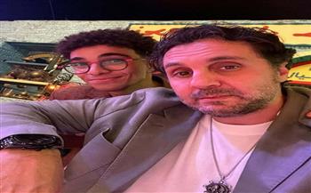 هشام ماجد يمازح حسن وائل بعد نجاحه في الثانوية العامة: "جايب الشطارة دي منين يا عاق؟"