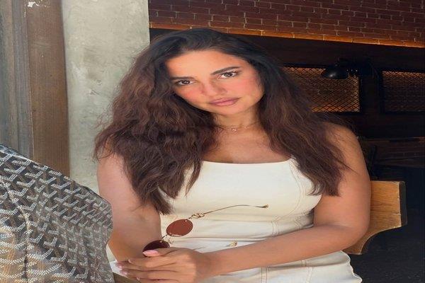 درة تشارك جمهورها لقطات من حفل رامي صبري في مراسي  