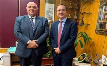رئيس الإذاعة المصرية يبحث مع السفير البريطاني أطر التعاون الإعلامي