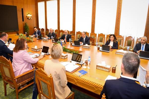 وزير الخارجية يجرى مشاورات سياسية مع المفوضة الأوروبية للمتوسط
