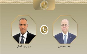 وزير الخارجية يبحث مع رئيس الوزراء الفلسطيني دعم السلطة الفلسطينية وتطورات الأوضاع في قطاع غزة