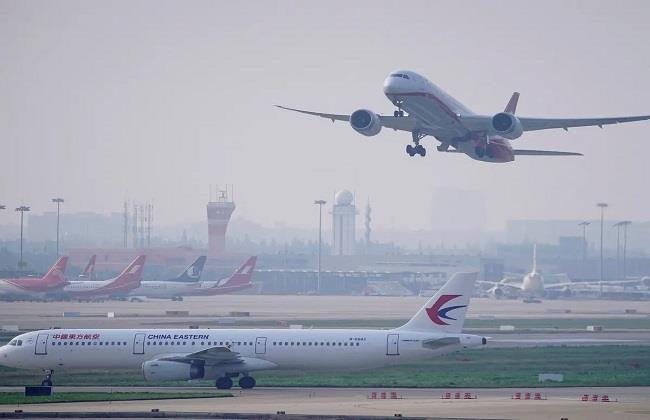 الصين:استئناف الرحلات الجوية في مطار سانيا فينيكس مع ضعف حدة الإعصار "مايساك"