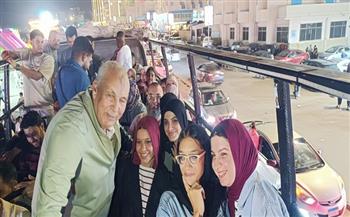 محافظ مطروح يشارك الأهالي والمصطافين فرحتهم بتأهل المنتخب الوطني في كأس العالم