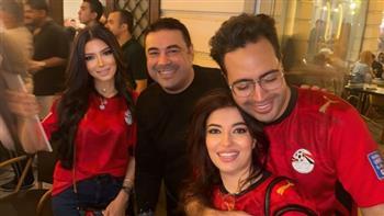 نيفين وغادة ورضا رجب يحتفلون بتأهل منتخب مصر إلى الدور الـ16 بكأس العالم  