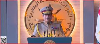 الرئيس السيسي يوضح أسباب إقامة مقر القيادة الاستراتيجية في العاصمة الجديدة   
