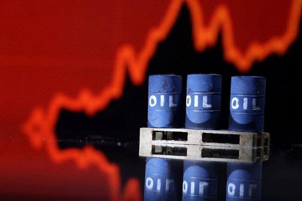 السلطات الأمريكية لمكافحة الاحتكار تراقب أسواق النفط تحسبًا للتلاعب بالأسعار