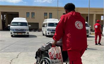 معبر رفح البري يستقبل دفعة جديدة من العائدين الفلسطينيين لقطاع غزة
