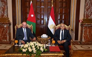 رئيس الشيوخ يبحث مع رئيس مجلس الأعيان الأردني تعزيز العلاقات الثنائية على الصعيد البرلماني