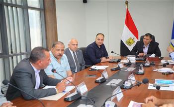 محافظ دمياط يناقش آلية حل مشكلة  الصرف الزراعى بحوض السواداية بمركز كفر البطيخ