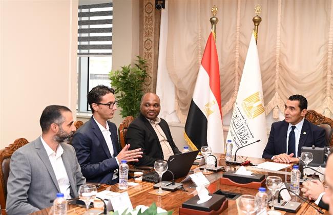 وزير الشباب يبحث مع مسؤولي "جوميا" تعزيز التعاون في مجالات الاقتصاد الرقمي  