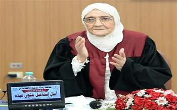 "القومي للمرأة" يهنئ آمال إسماعيل لحصولها على درجة الدكتوراه في عمر 83 عامًا