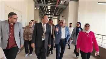 رئيس جامعة أسيوط الأهلية يقود جولة موسعة لتطوير معامل القطاع الطبي وتعزيز جودة الخدمات التعليمية
