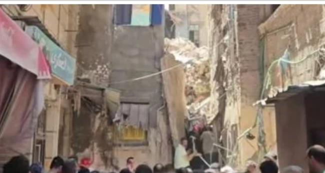  إصابة شخص إثر انهيار عقار قديم صادر له قرار هدم بمنطقة بحري في الإسكندرية