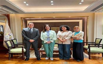 وزيرة الثقافة تبحث مع «يونيك مصر» إطلاق أكاديمية لتدريب الكوادر الثقافية بالمحافظات
